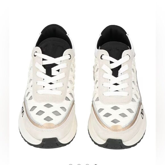Valentino Garavani Sneakers - Picture 4 of 9